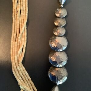 BEAUTIFUL 8 STRANDS BEADED NECKLACE WITH HAMMERED SILVERTONE DISCS